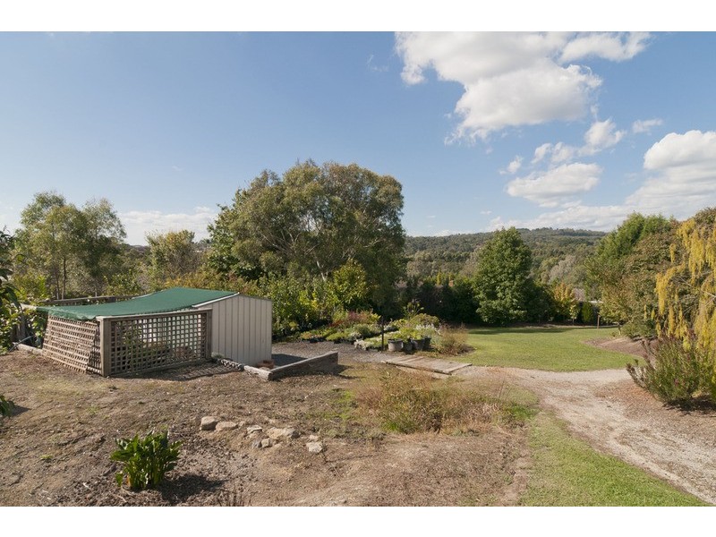 2/593 Hull Road, Lilydale VIC 3140