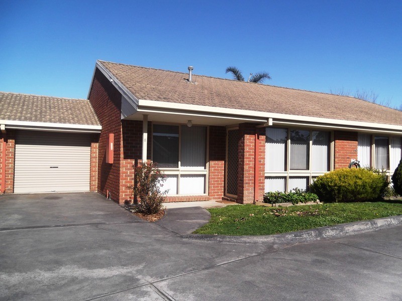 8/17-25 Ervin Road, Kilsyth VIC 3137