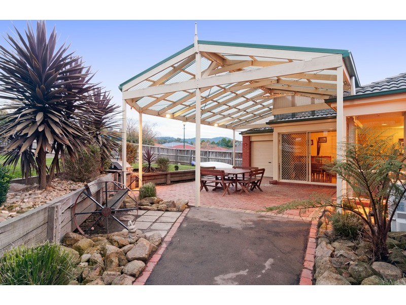 2 Kyra Close, Lilydale VIC 3140