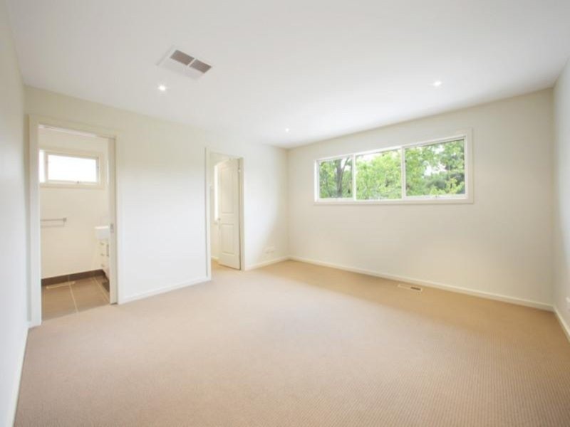 4/303 Maroondah Highway, Croydon VIC 3136