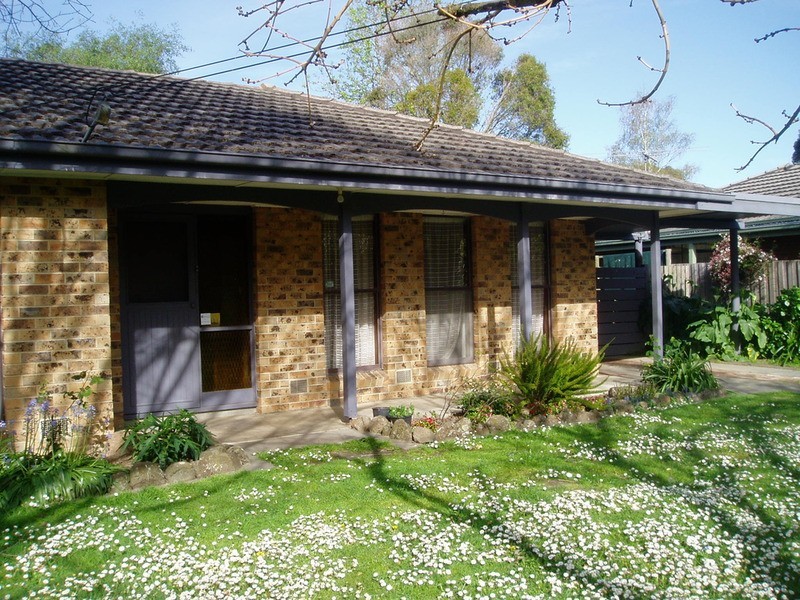 4 Terrung  Court, Croydon VIC 3136