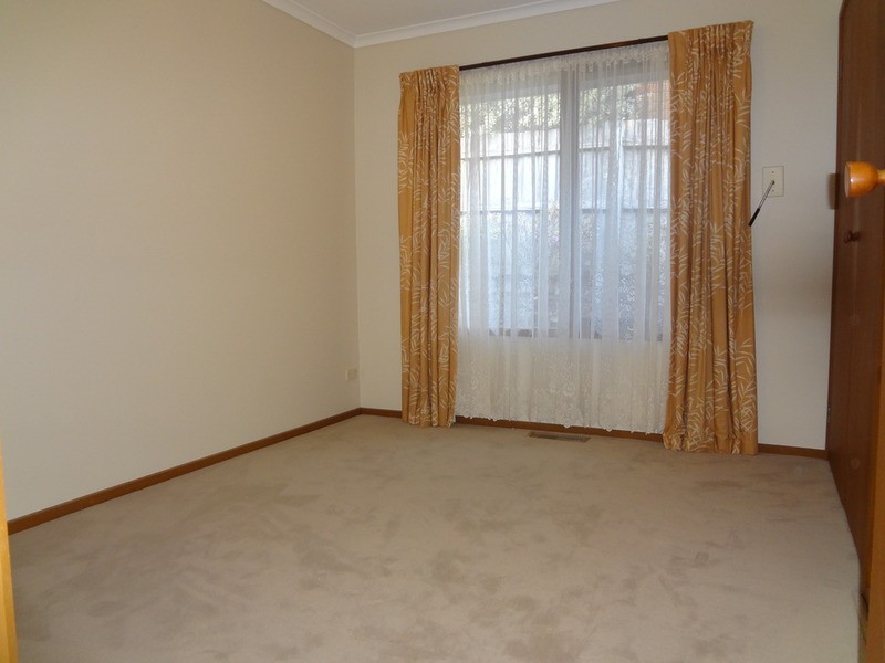 5 Ashton Avenue, Mooroolbark VIC 3138