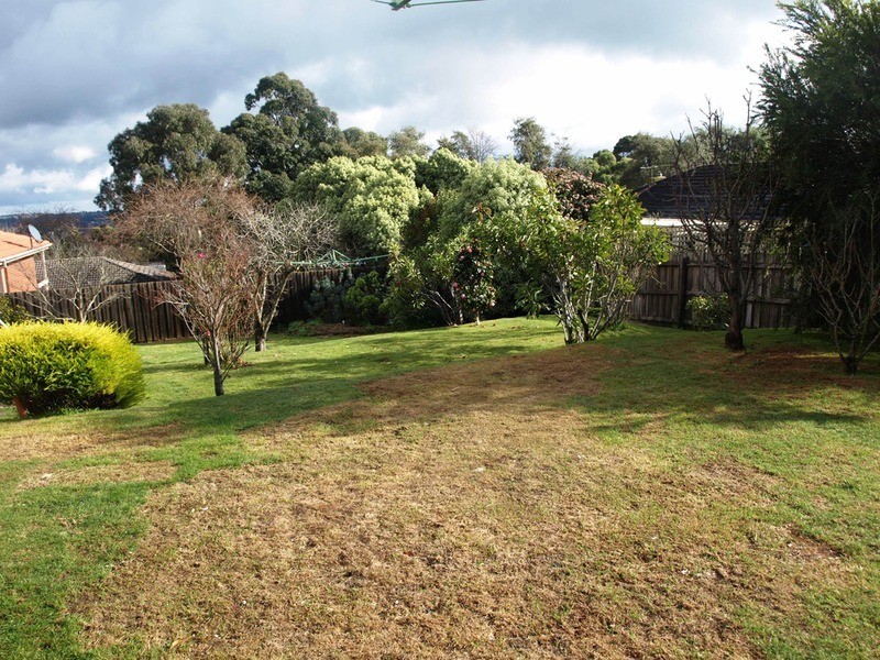 5 Ashton Avenue, Mooroolbark VIC 3138