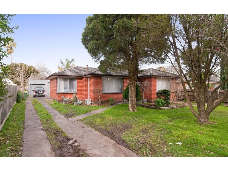 130 Lomond Avenue, Kilsyth VIC 3137