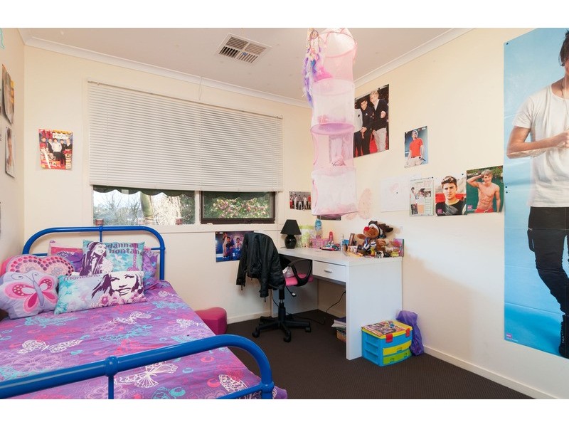 39 Campaspe Drive, Croydon Hills VIC 3136
