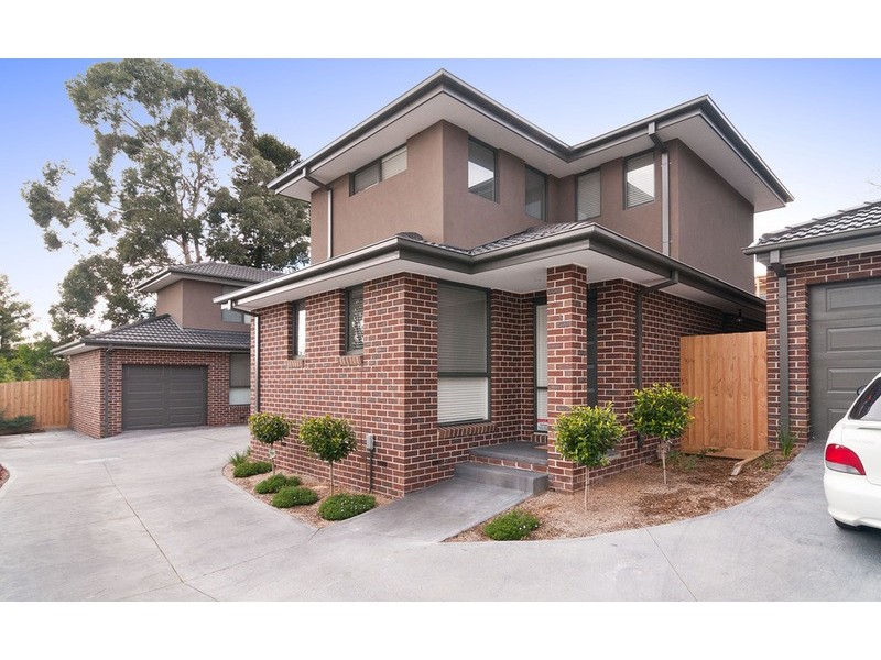 2/7 El Centro, Chirnside Park VIC 3116