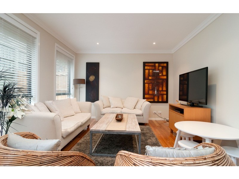 2/7 El Centro, Chirnside Park VIC 3116