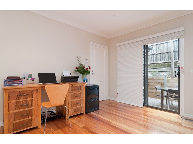 2/7 El Centro, Chirnside Park VIC 3116