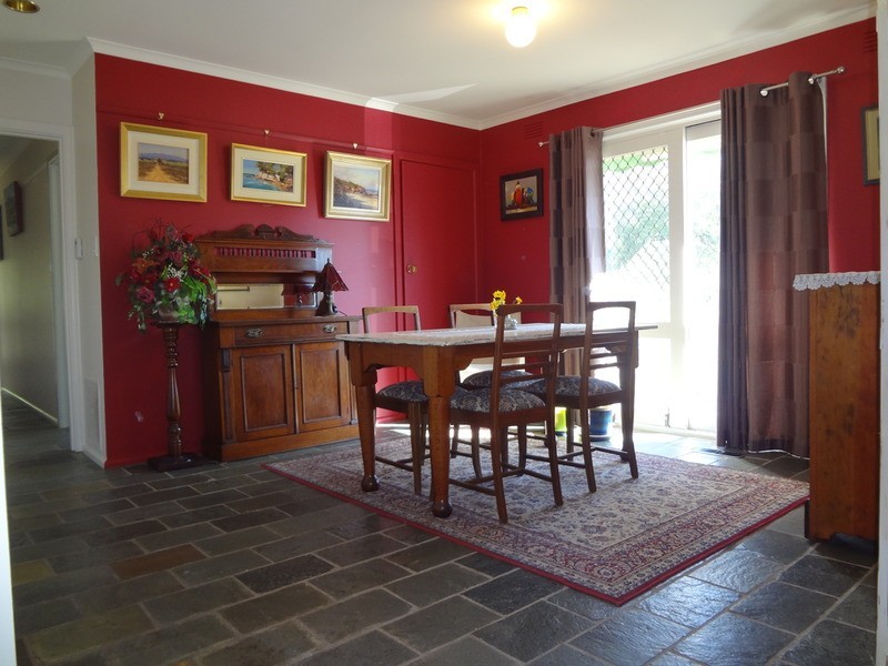 22 Currawong Road, Montrose VIC 3765