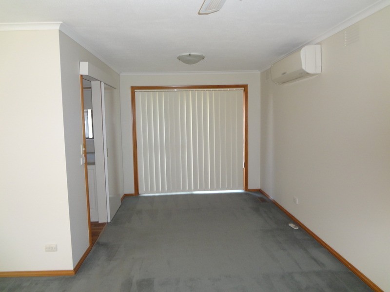 40 Churchill  Drive, Mooroolbark VIC 3138