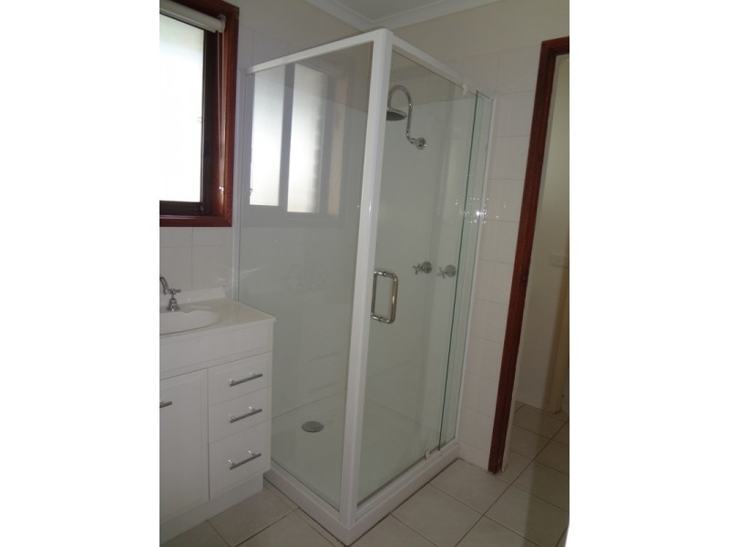 40 Churchill  Drive, Mooroolbark VIC 3138