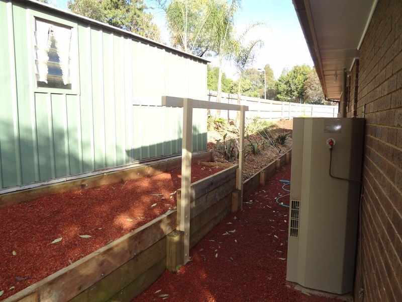 40 Churchill  Drive, Mooroolbark VIC 3138