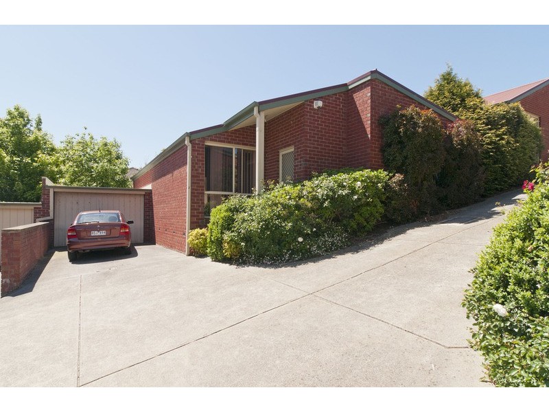 2/88-90 Anderson Street, Lilydale VIC 3140