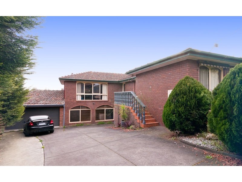 6 Bimbi Court, Mooroolbark VIC 3138