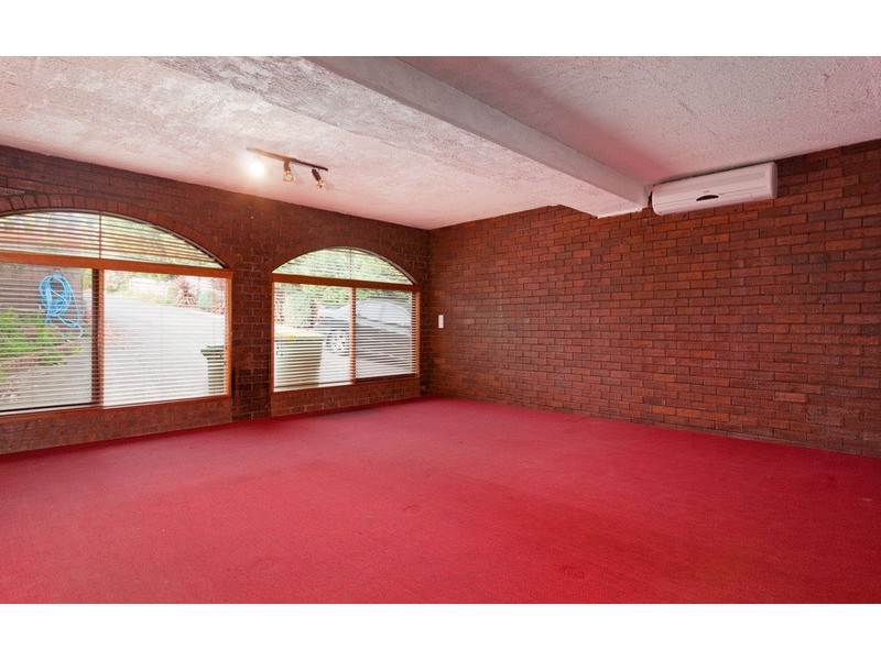 6 Bimbi Court, Mooroolbark VIC 3138
