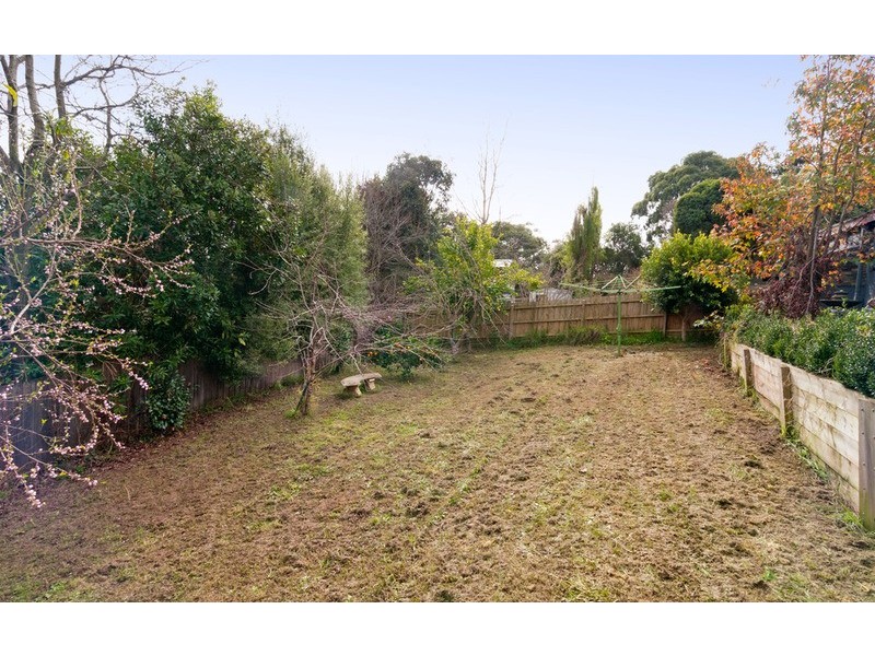 6 Bimbi Court, Mooroolbark VIC 3138