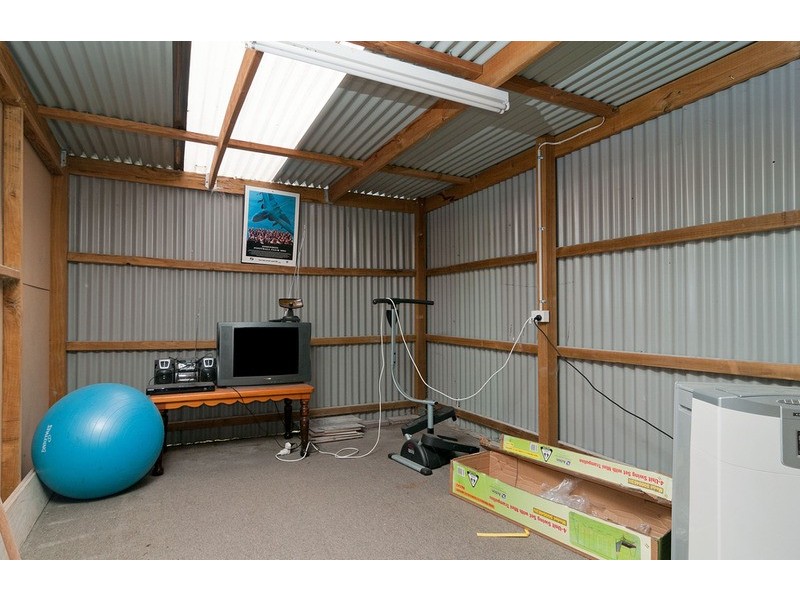 6 Bimbi Court, Mooroolbark VIC 3138