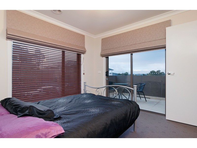 4 Scheffer Crescent, Croydon VIC 3136