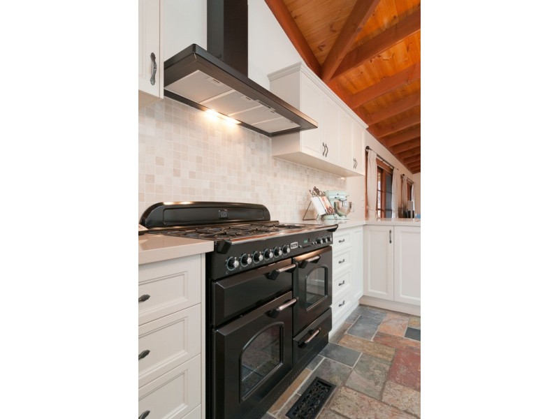 85 Edinburgh Rd, Lilydale VIC 3140