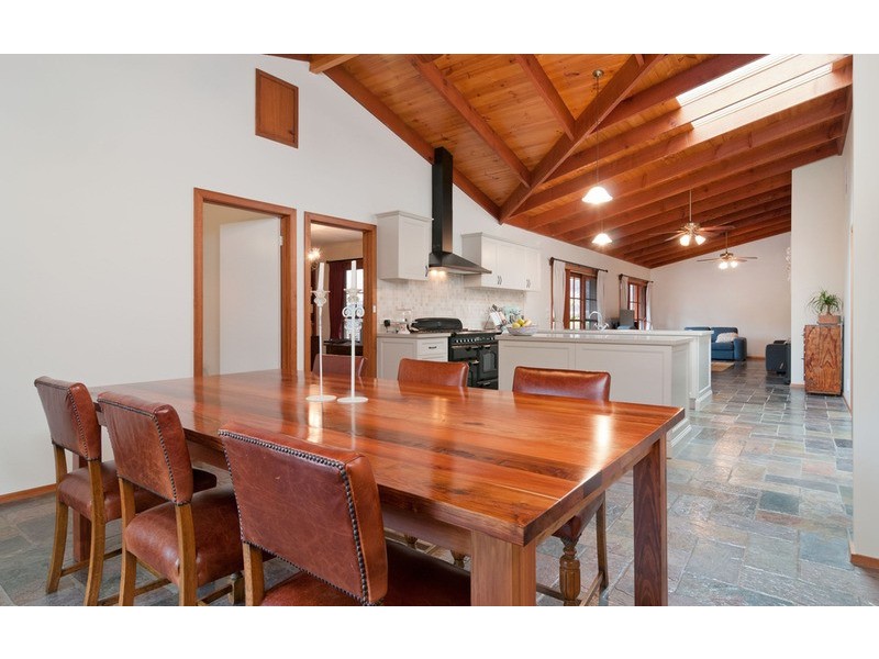 85 Edinburgh Rd, Lilydale VIC 3140