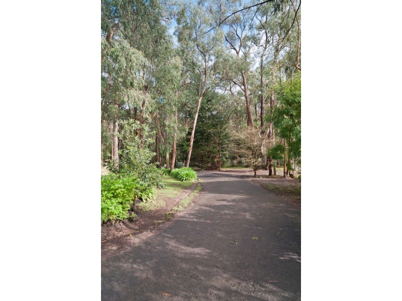 85 Edinburgh Rd, Lilydale VIC 3140
