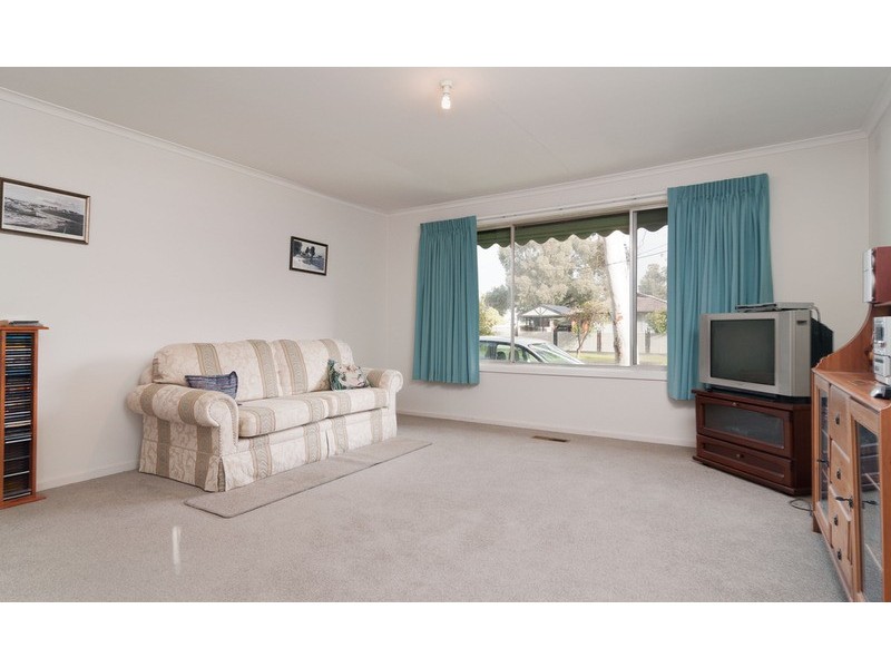 10 Lucas Avenue, Kilsyth VIC 3137