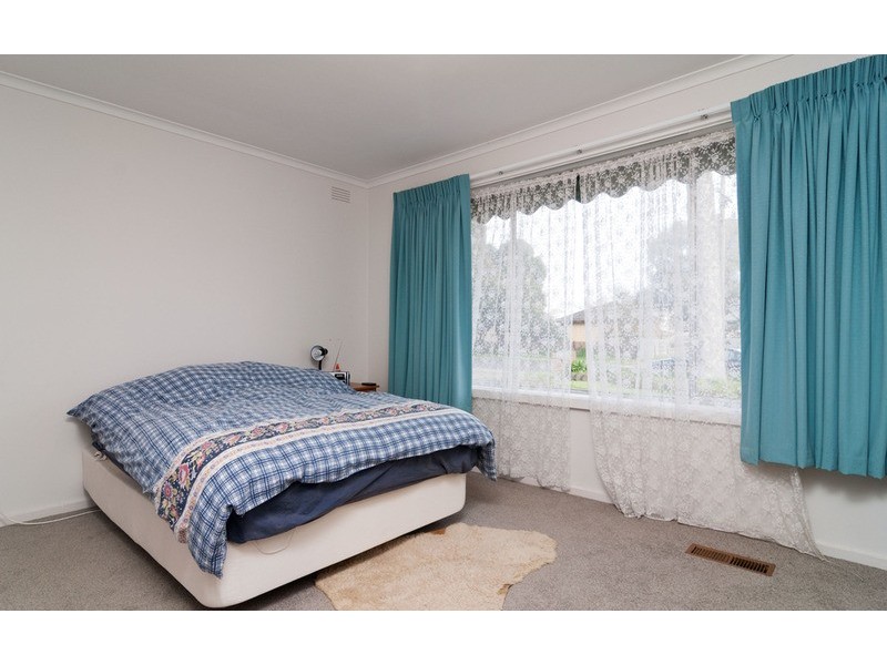 10 Lucas Avenue, Kilsyth VIC 3137