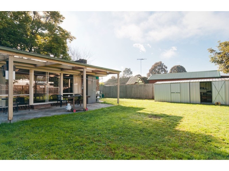 10 Lucas Avenue, Kilsyth VIC 3137