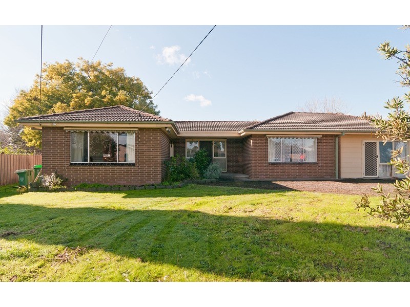 10 Lucas Avenue, Kilsyth VIC 3137