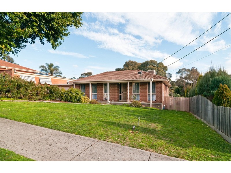 2 Rosny Place, Mooroolbark VIC 3138