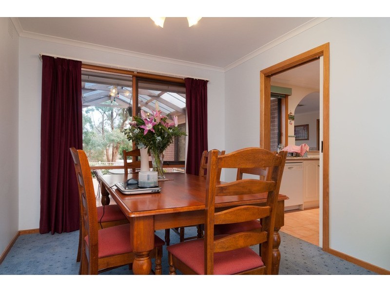 2 Rosny Place, Mooroolbark VIC 3138