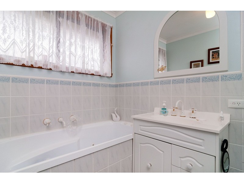 2 Rosny Place, Mooroolbark VIC 3138