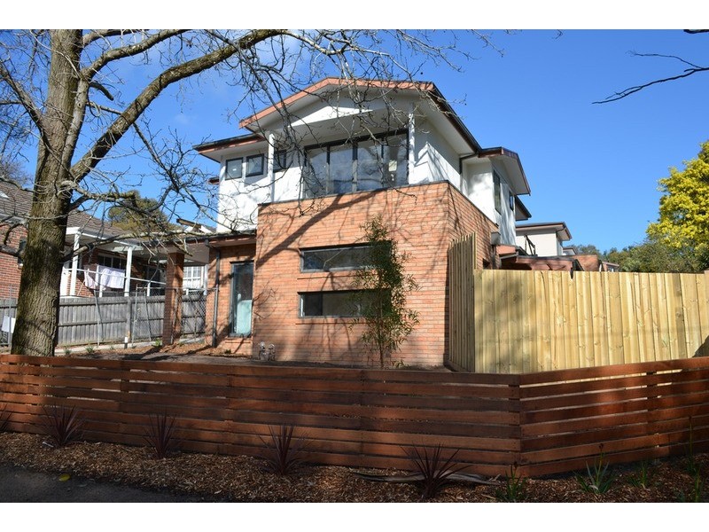 1/15 Ross Road, Croydon VIC 3136