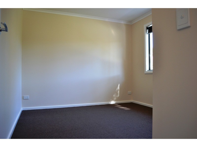 1/15 Ross Road, Croydon VIC 3136