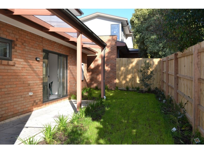 3/15 Ross Road, Croydon VIC 3136