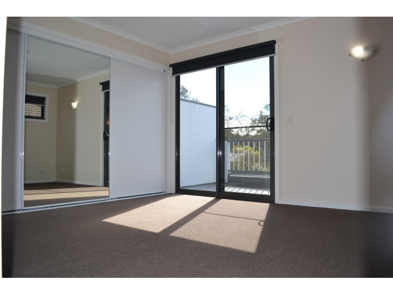 3/15 Ross Road, Croydon VIC 3136