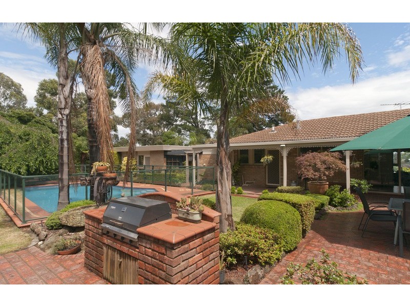 26 Francis Crescent, Mount Evelyn VIC 3796