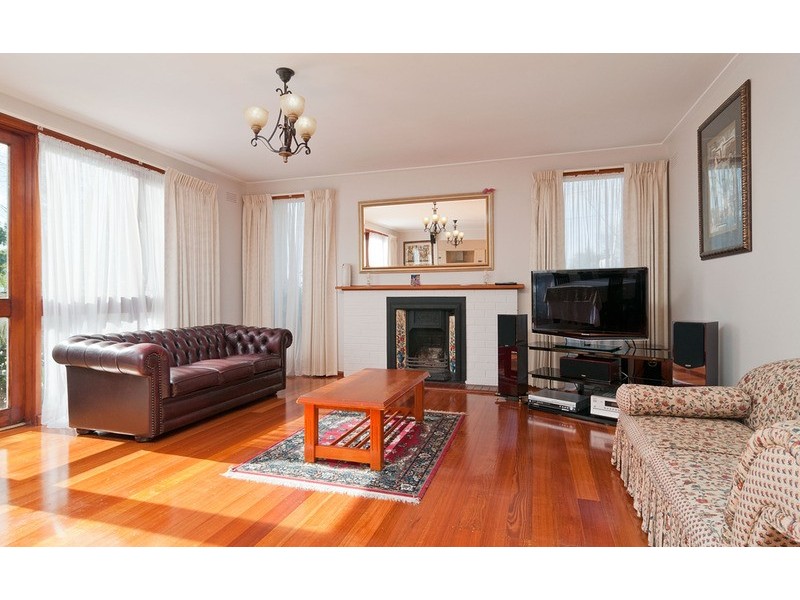 15 Crown Point Ridge, Chirnside Park VIC 3116