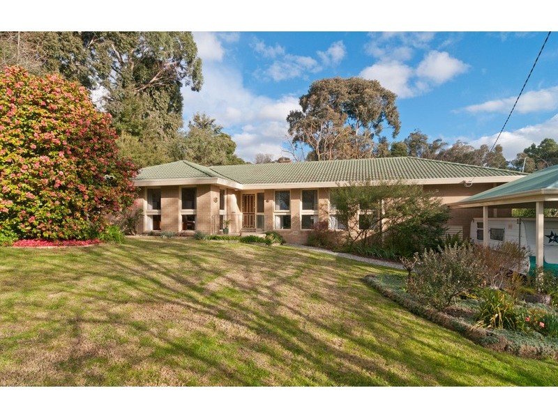 6 Beaulieu  Avenue, Lilydale VIC 3140