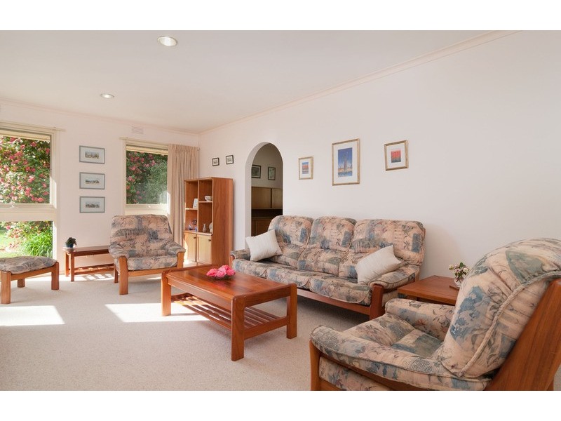 6 Beaulieu  Avenue, Lilydale VIC 3140