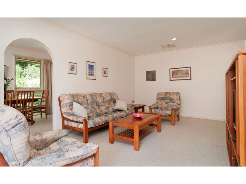 6 Beaulieu  Avenue, Lilydale VIC 3140