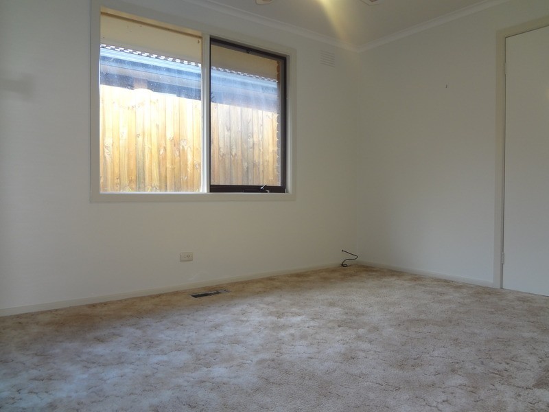 15 David  Drive, Mooroolbark VIC 3138