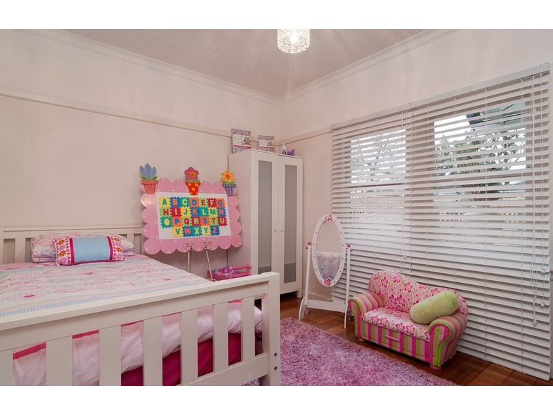 11 View Street, Croydon VIC 3136
