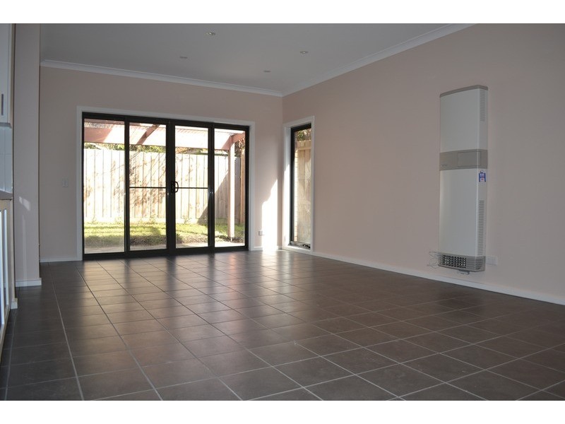 4/15 Ross Road, Croydon VIC 3136