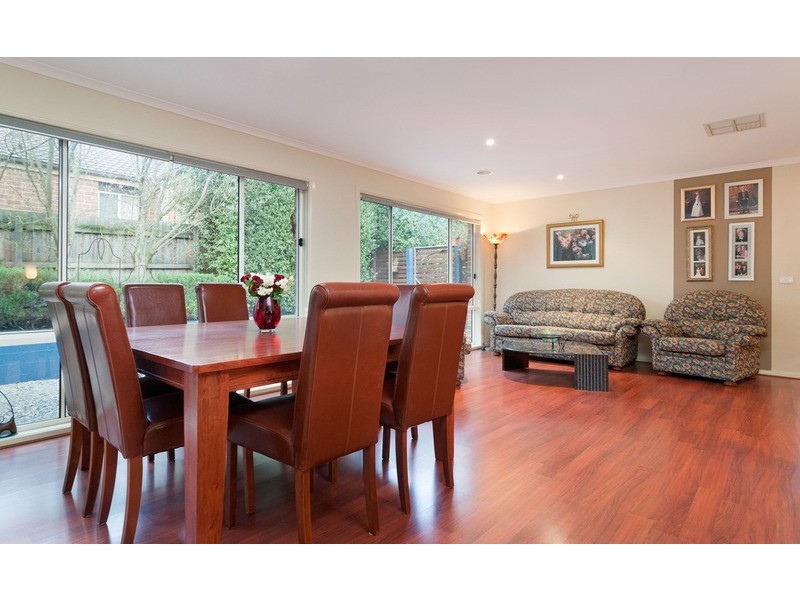 12 Paris Court, Mooroolbark VIC 3138