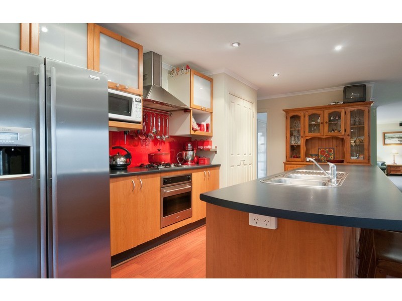 12 Paris Court, Mooroolbark VIC 3138