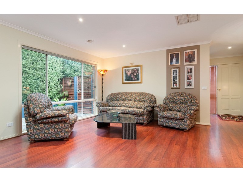 12 Paris Court, Mooroolbark VIC 3138