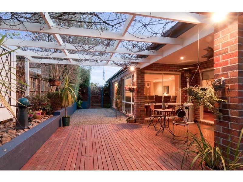 12 Paris Court, Mooroolbark VIC 3138