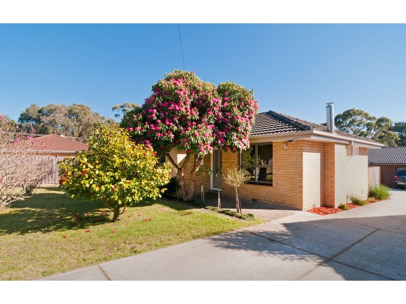 5 Lawson Road, Mooroolbark VIC 3138