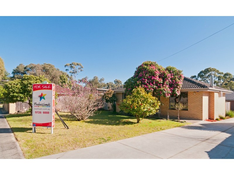5 Lawson Road, Mooroolbark VIC 3138